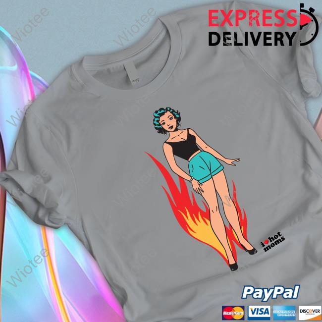 Danny Duncan Merch Official I Heart Hot Moms Pose Tee