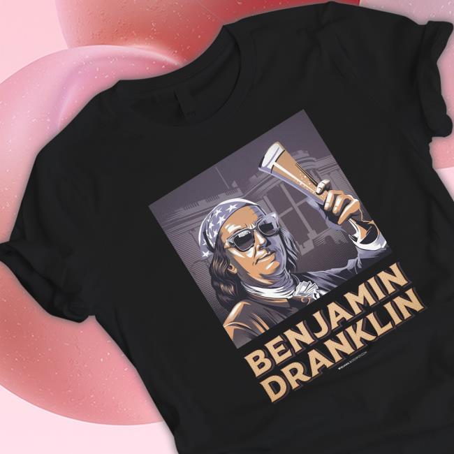 Official Widjana Benjamin Dranklin art portrait Tee Shirts Widjana Benjamin Dranklin art portrait Hooded Sweatshirt