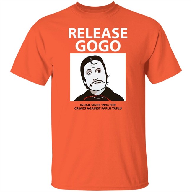 Aamir Khan Casually Wearing A Release Gogo ShirtS Release Gogo In Jail Since 1994 For Crimes Against Paplu Taplu T Shirt