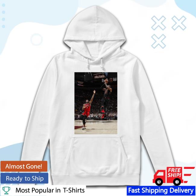 Klutch23 LeBron’s Game Winner Over Anunoby Long Sleeve T Shirt Official LeBron’s Game Winner Over Anunoby Tee Shirt