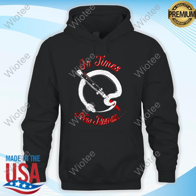 In Times New Roman Q Snake Shirt