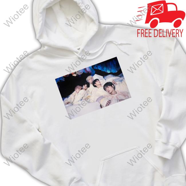 Tomorrow X Together Temptation Sweatshirt Trendsetter