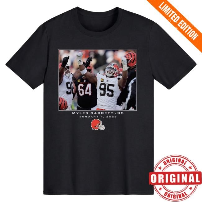 Week 18 NFL Flash Myles Garrett Cleveland Browns Graphic T-Shirt Black Myles Garrett NFL Flash Week 18 Cleveland Browns Fan Tee Black