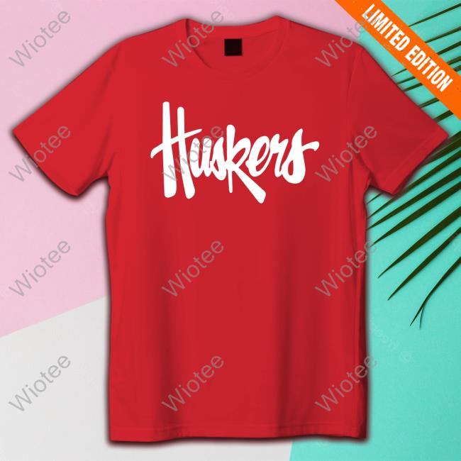 Nerabraska Huskers Champions Vault Logo Reverse Weave Sweaters